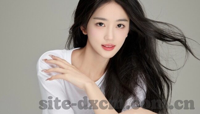 名媛人妻黑心精油5-揭开名媛人妻背后的黑心精油5之谜