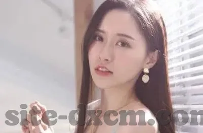 中文字幕被公侵犯的漂亮人妻-中文字幕下的隐秘诱惑——人妻的另一面
